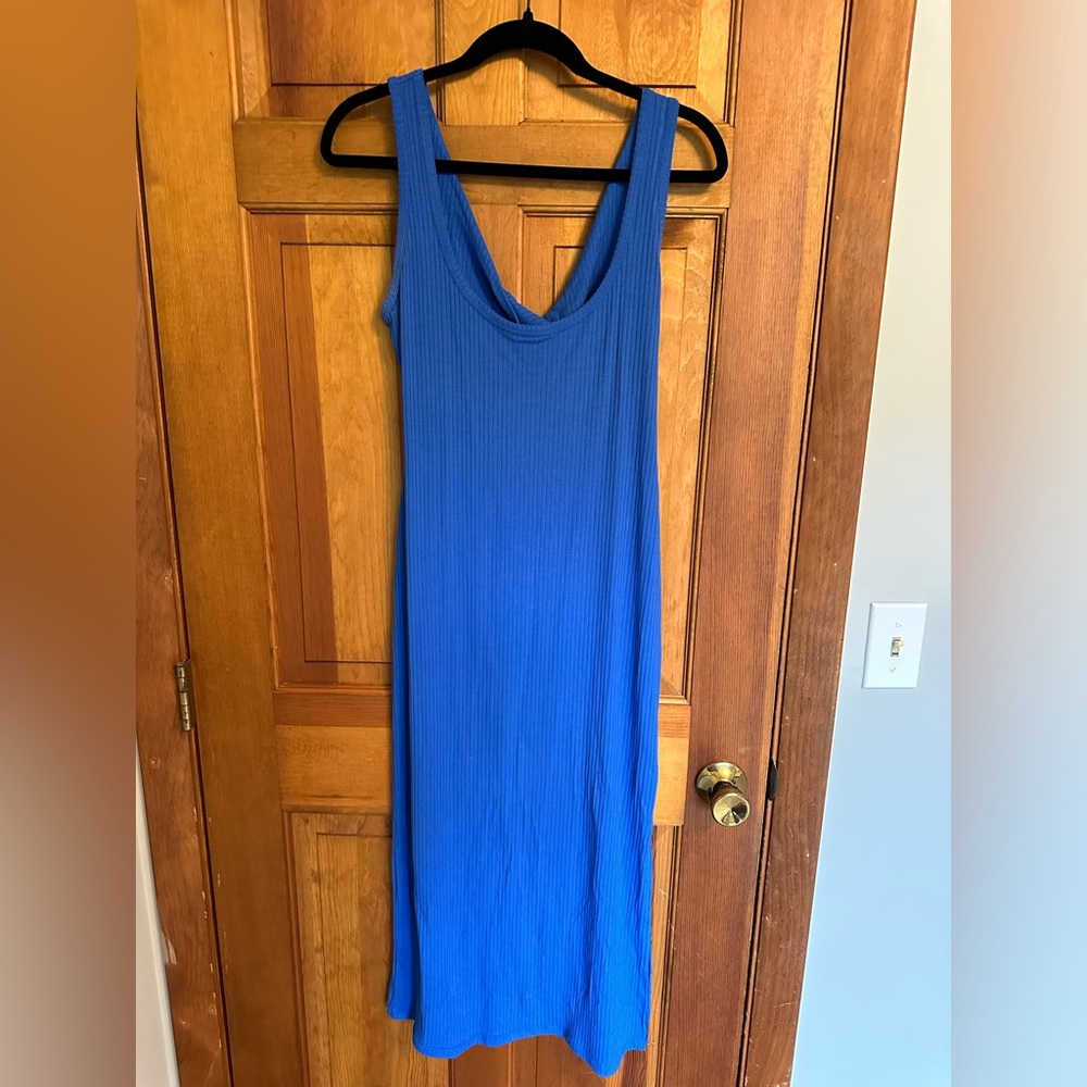 Elegant Blue Sleeveless Dress